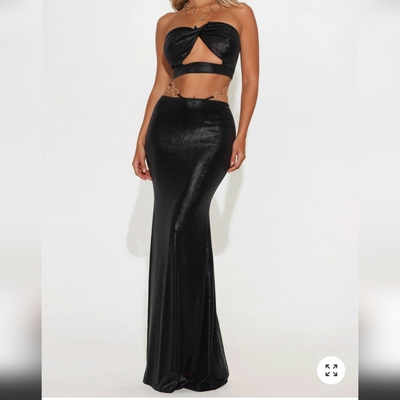 Fashion Nova Dresses & Skirts - Black Two-Piece Maxi Skirt Set